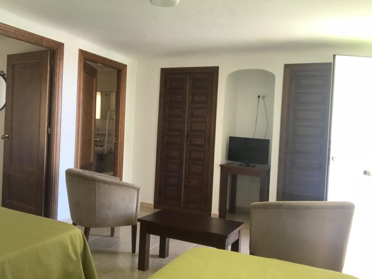 Hostal Esperanza Benajarafe Luaran gambar
