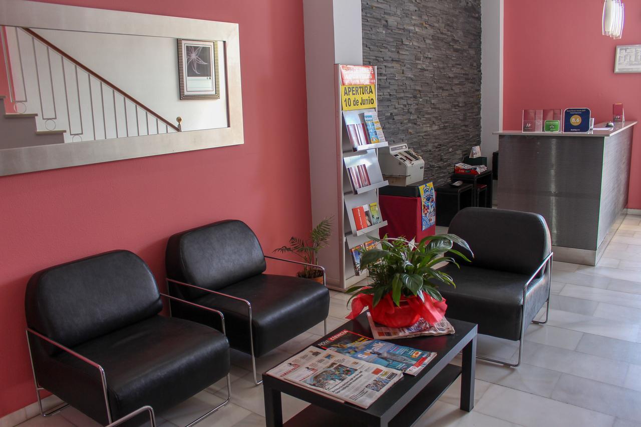Hostal Esperanza Benajarafe Luaran gambar