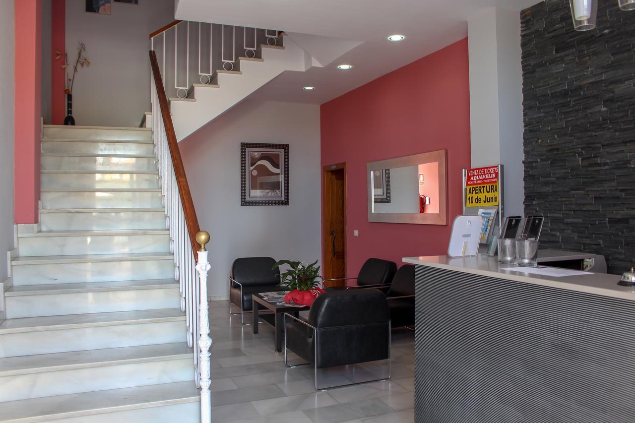 Hostal Esperanza Benajarafe Luaran gambar