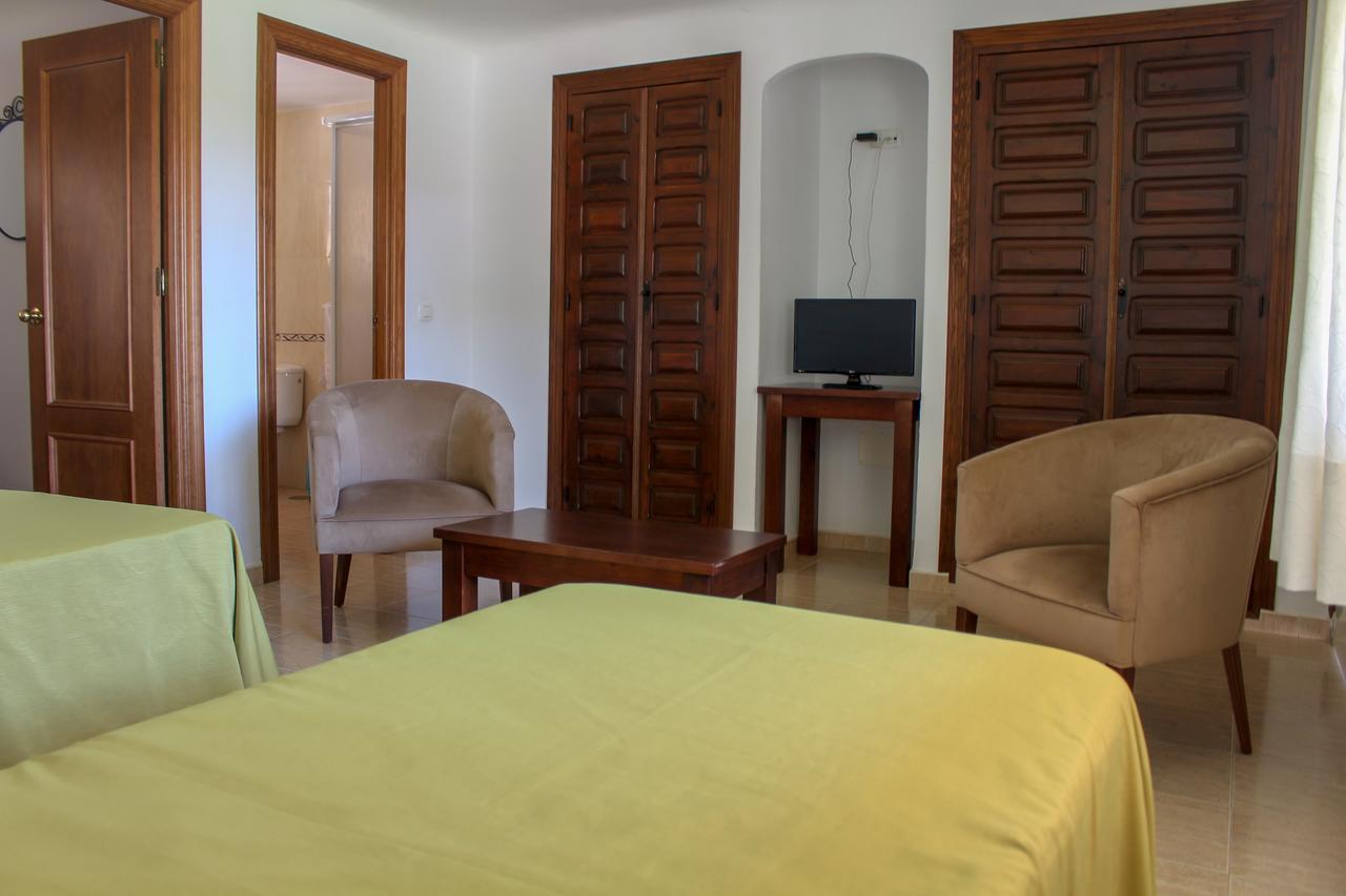 Hostal Esperanza Benajarafe Luaran gambar