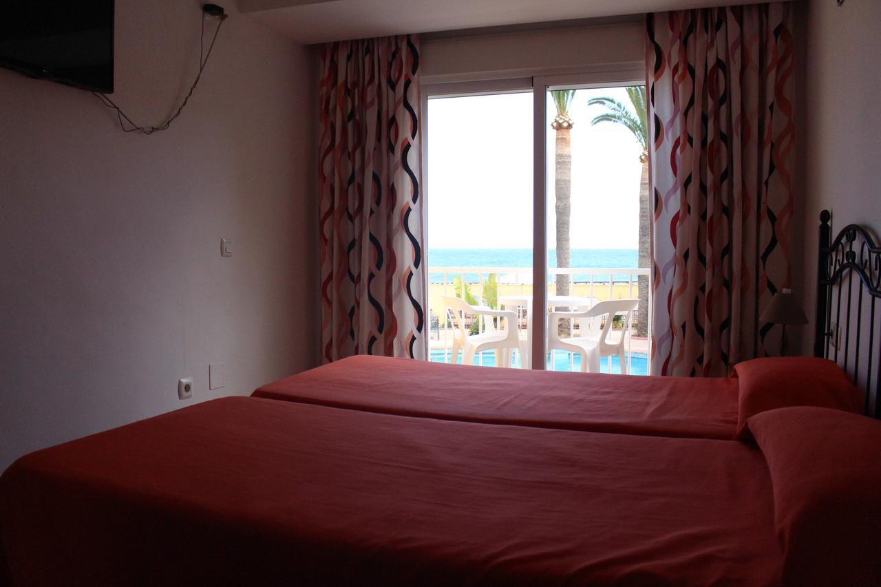 Hostal Esperanza Benajarafe Luaran gambar